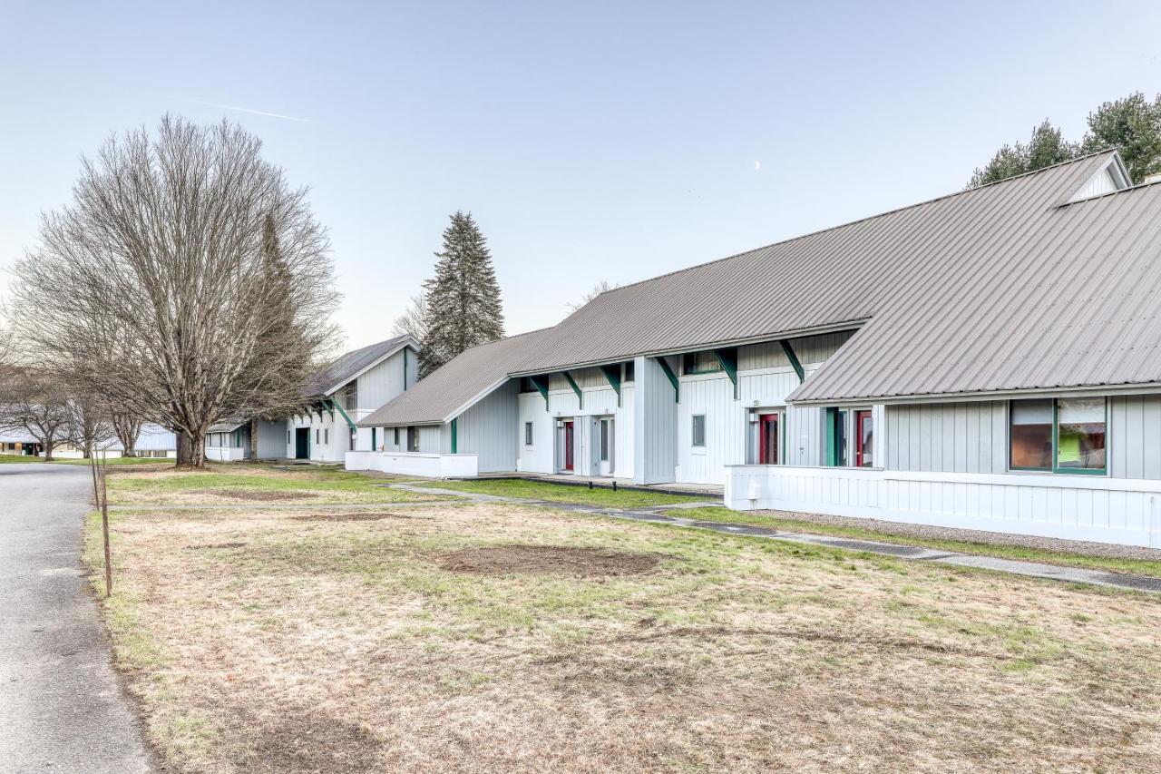 Village Green II Stowe Bilik gambar